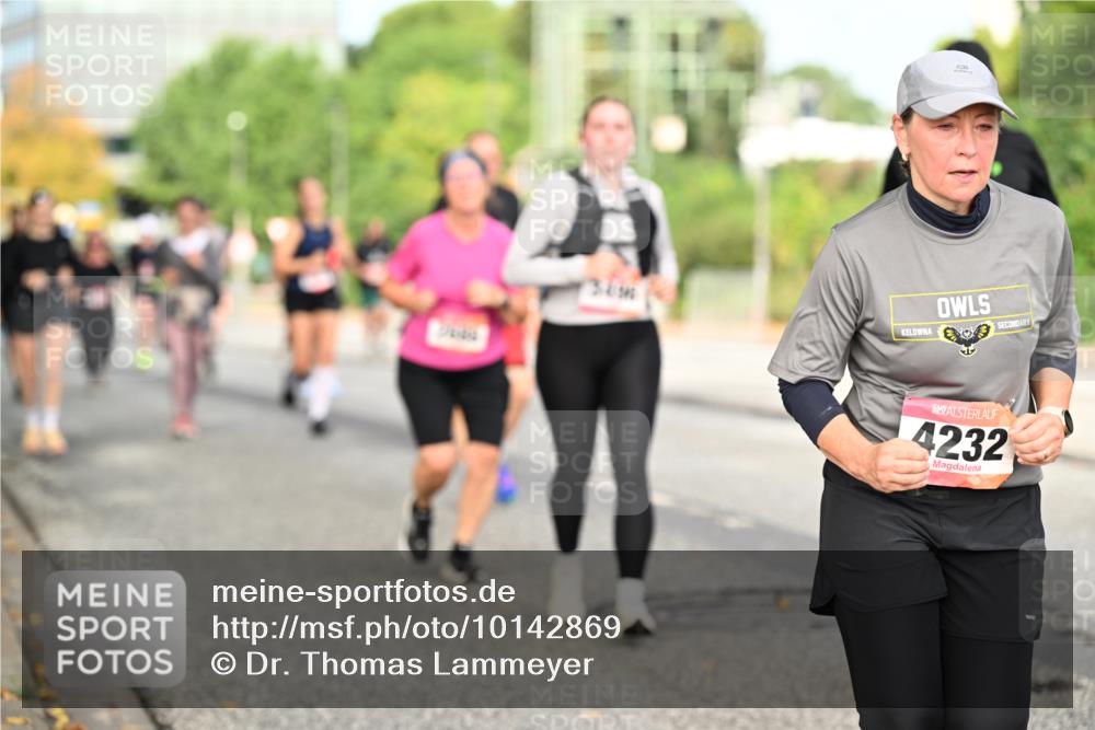 06.09.2026 - CURREX Alsterlauf Dr. Thomas Lammeyer http://msf.ph/oto/10142869 06.09.2026 10:12:52 Laufen 4232 meine-sportfotos.de