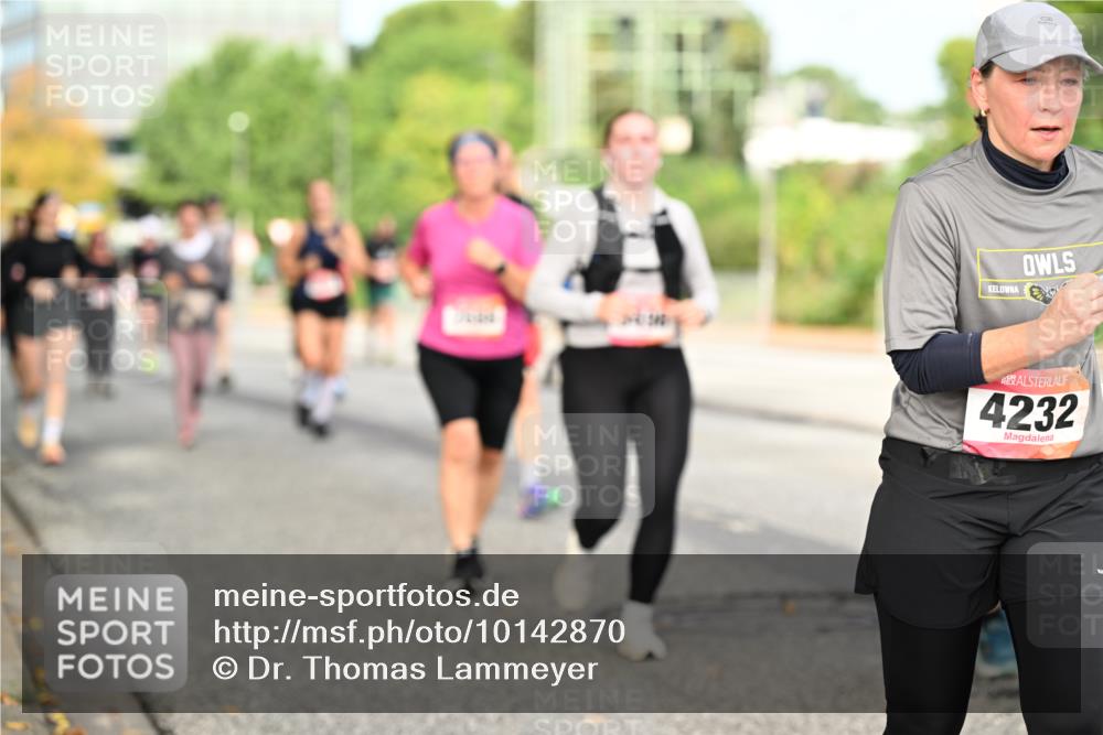 06.09.2026 - CURREX Alsterlauf Dr. Thomas Lammeyer http://msf.ph/oto/10142870 06.09.2026 10:12:52 Laufen 4232 meine-sportfotos.de