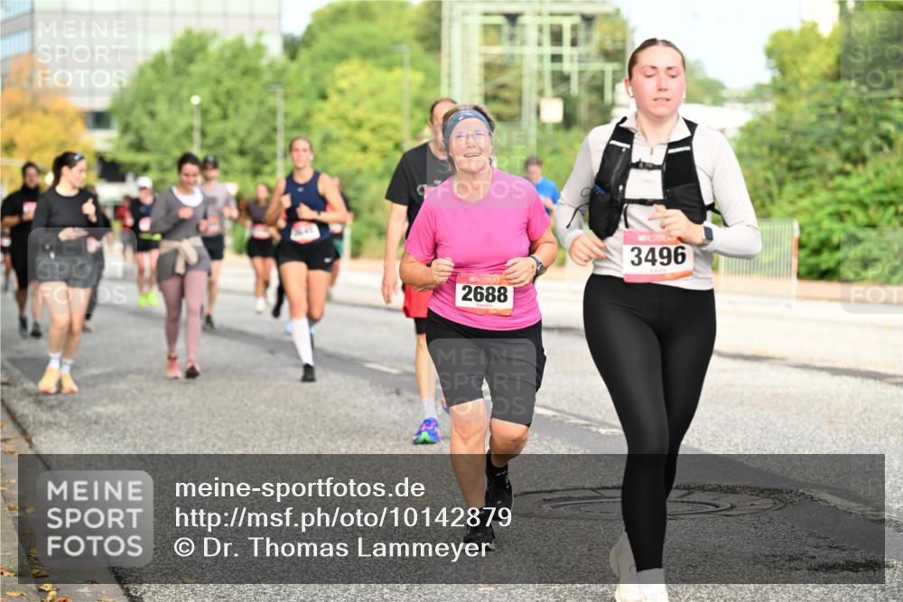 06.09.2026 - CURREX Alsterlauf Dr. Thomas Lammeyer http://msf.ph/oto/10142879 06.09.2026 10:12:53 Laufen 2688, 3496 meine-sportfotos.de