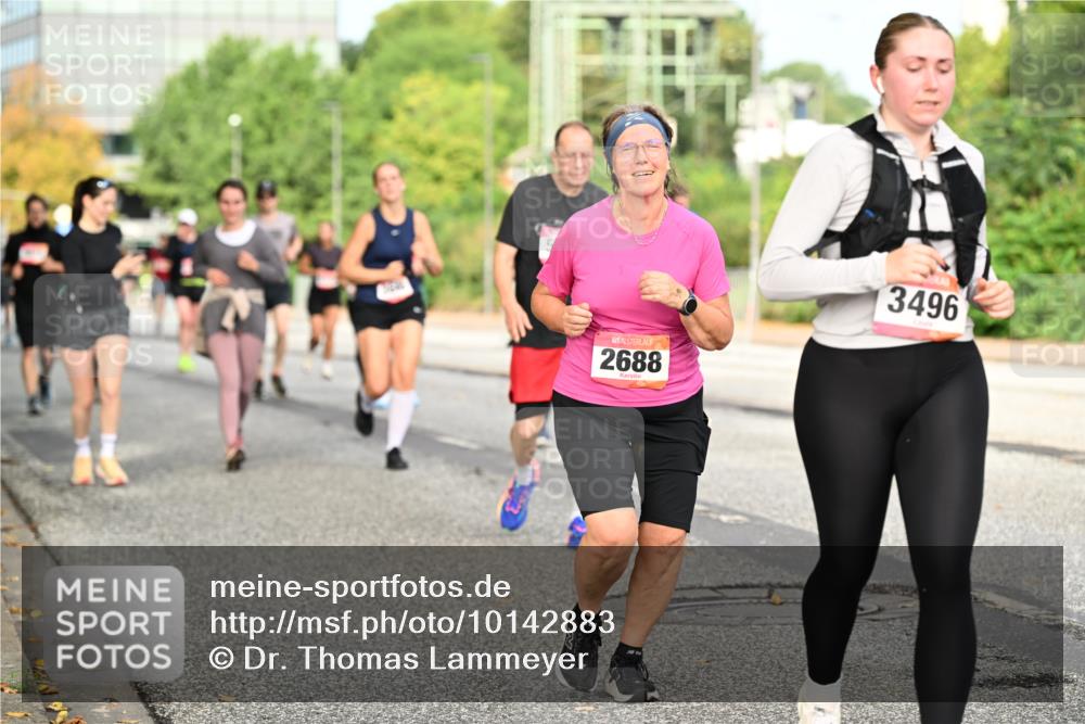 06.09.2026 - CURREX Alsterlauf Dr. Thomas Lammeyer http://msf.ph/oto/10142883 06.09.2026 10:12:53 Laufen 2688, 3496 meine-sportfotos.de