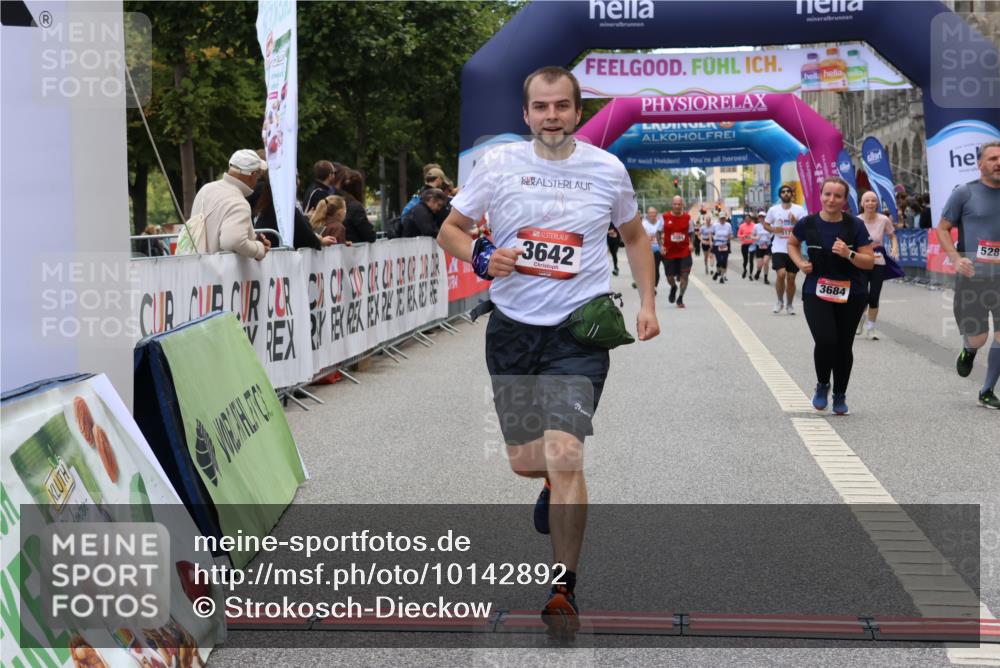 06.09.2026 - CURREX Alsterlauf Strokosch-Dieckow http://msf.ph/oto/10142892 06.09.2026 10:19:45 Ziel 3621, 3642, 3684, 4480, 5281 meine-sportfotos.de
