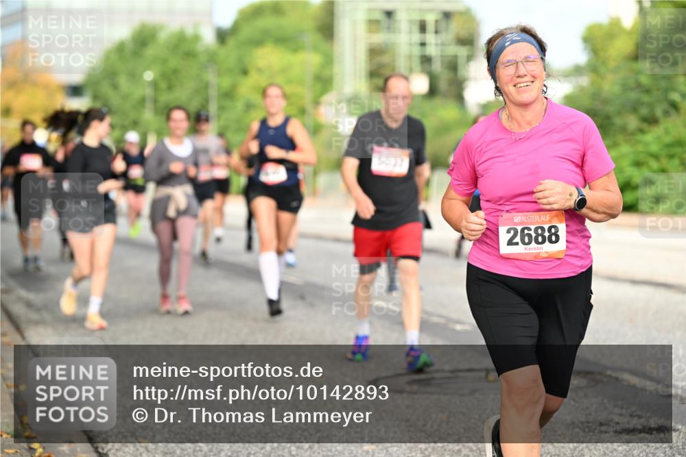 06.09.2026 - CURREX Alsterlauf Dr. Thomas Lammeyer http://msf.ph/oto/10142893 06.09.2026 10:12:54 Laufen 2688 meine-sportfotos.de