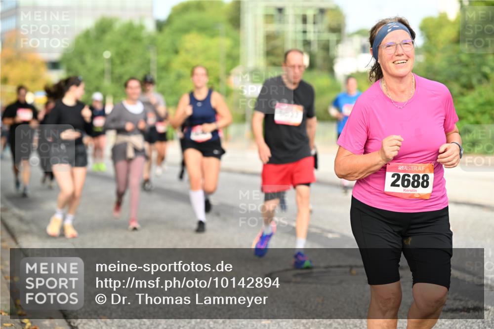 06.09.2026 - CURREX Alsterlauf Dr. Thomas Lammeyer http://msf.ph/oto/10142894 06.09.2026 10:12:54 Laufen 2688 meine-sportfotos.de