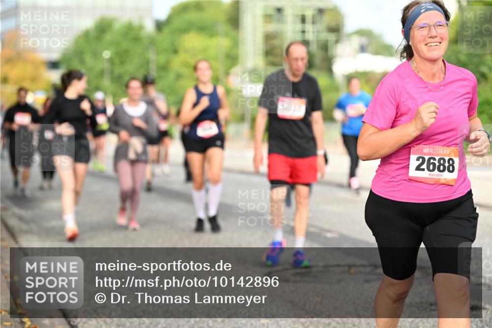 06.09.2026 - CURREX Alsterlauf Dr. Thomas Lammeyer http://msf.ph/oto/10142896 06.09.2026 10:12:54 Laufen 2688 meine-sportfotos.de