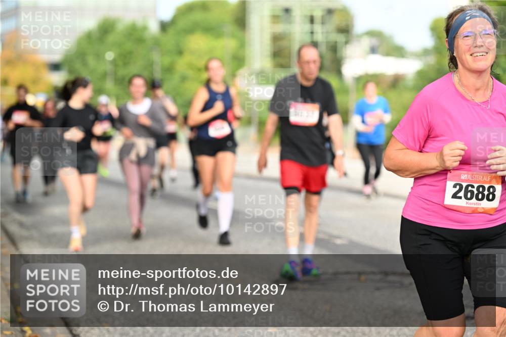 06.09.2026 - CURREX Alsterlauf Dr. Thomas Lammeyer http://msf.ph/oto/10142897 06.09.2026 10:12:55 Laufen 2688 meine-sportfotos.de