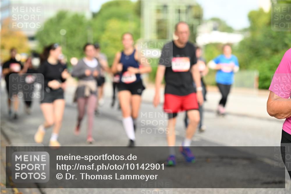 06.09.2026 - CURREX Alsterlauf Dr. Thomas Lammeyer http://msf.ph/oto/10142901 06.09.2026 10:12:55 Laufen  meine-sportfotos.de