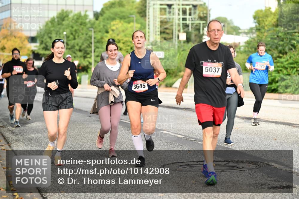 06.09.2026 - CURREX Alsterlauf Dr. Thomas Lammeyer http://msf.ph/oto/10142908 06.09.2026 10:12:56 Laufen 6615, 3645, 5037, 6025 meine-sportfotos.de