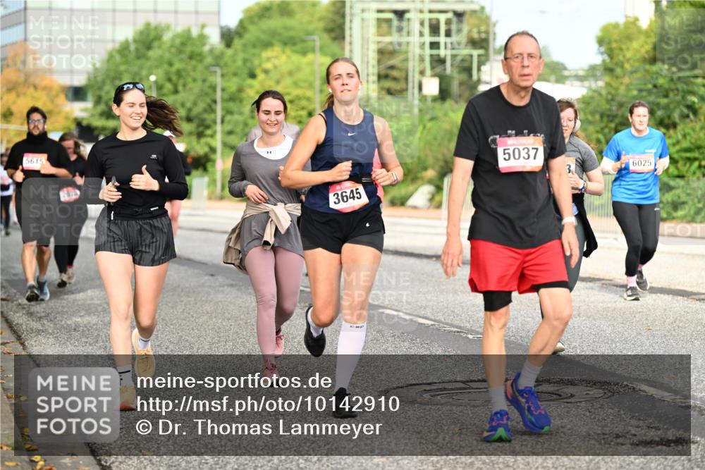 06.09.2026 - CURREX Alsterlauf Dr. Thomas Lammeyer http://msf.ph/oto/10142910 06.09.2026 10:12:56 Laufen 5615, 3645, 5037, 6025 meine-sportfotos.de