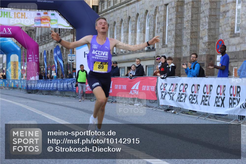06.09.2026 - CURREX Alsterlauf Strokosch-Dieckow http://msf.ph/oto/10142915 06.09.2026 11:15:28 Ziel 83, 88, 89 meine-sportfotos.de