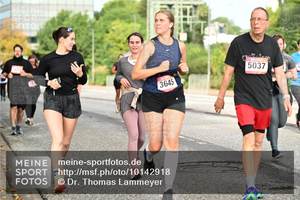 06.09.2026 - CURREX Alsterlauf Dr. Thomas Lammeyer http://msf.ph/oto/10142918 06.09.2026 10:12:57 Laufen 5615, 3645, 5037 meine-sportfotos.de