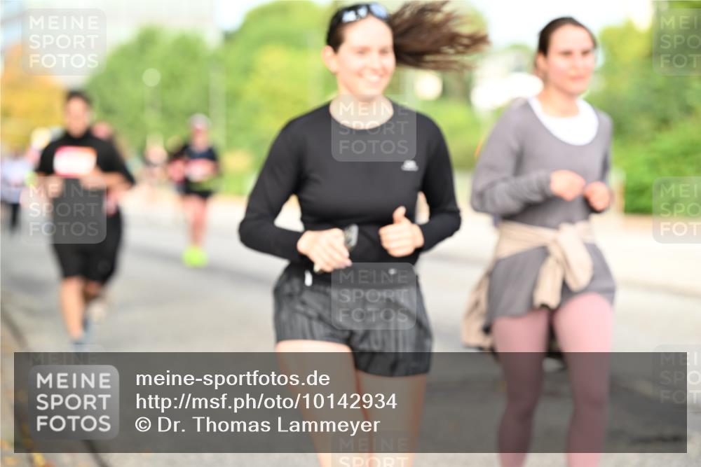 06.09.2026 - CURREX Alsterlauf Dr. Thomas Lammeyer http://msf.ph/oto/10142934 06.09.2026 10:12:58 Laufen  meine-sportfotos.de