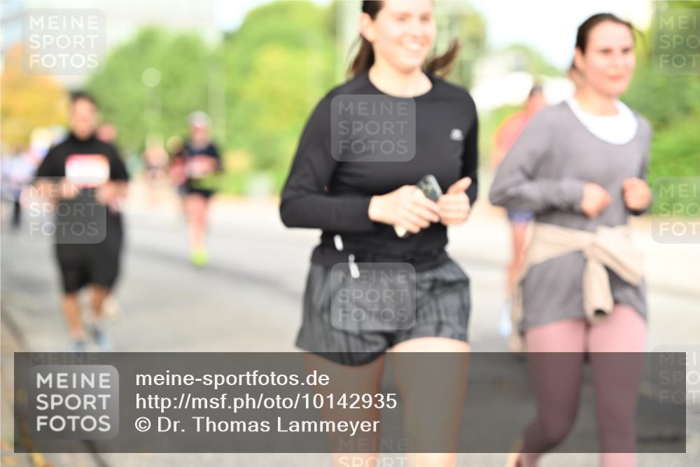06.09.2026 - CURREX Alsterlauf Dr. Thomas Lammeyer http://msf.ph/oto/10142935 06.09.2026 10:12:58 Laufen  meine-sportfotos.de
