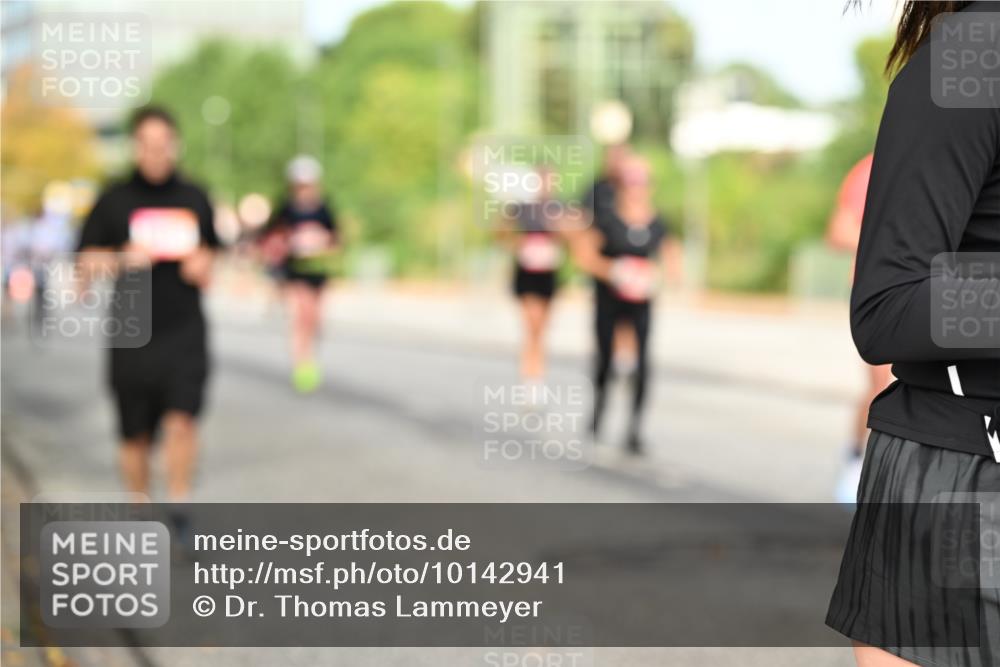 06.09.2026 - CURREX Alsterlauf Dr. Thomas Lammeyer http://msf.ph/oto/10142941 06.09.2026 10:12:59 Laufen  meine-sportfotos.de