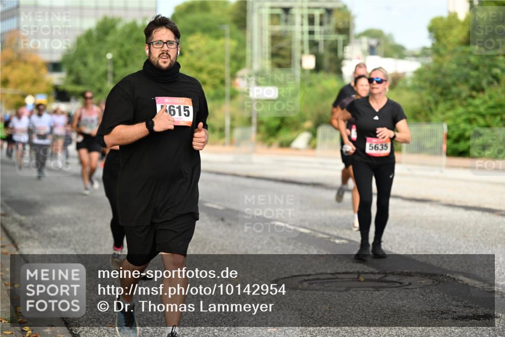 06.09.2026 - CURREX Alsterlauf Dr. Thomas Lammeyer http://msf.ph/oto/10142954 06.09.2026 10:13:01 Laufen 615, 5635 meine-sportfotos.de