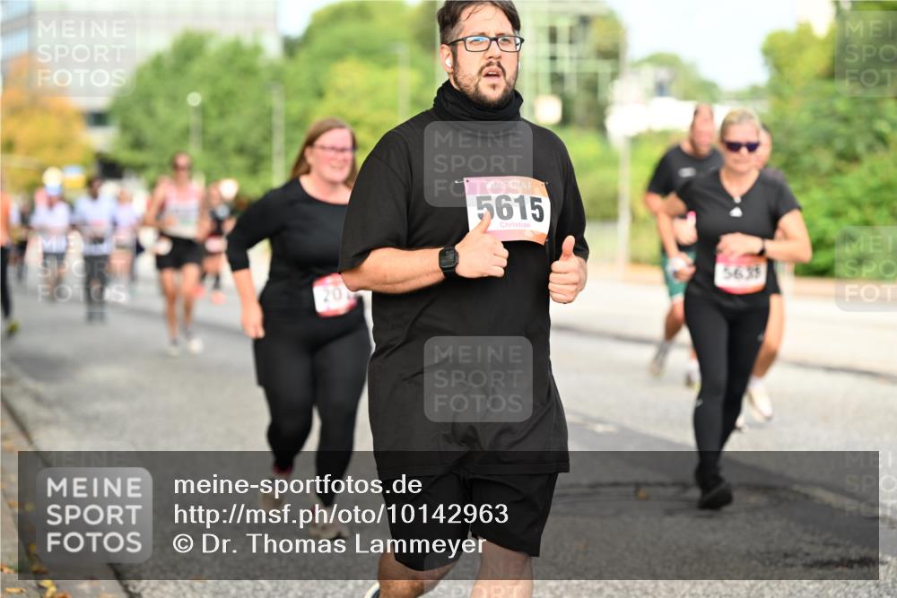 06.09.2026 - CURREX Alsterlauf Dr. Thomas Lammeyer http://msf.ph/oto/10142963 06.09.2026 10:13:02 Laufen 20, 5615, 5635 meine-sportfotos.de