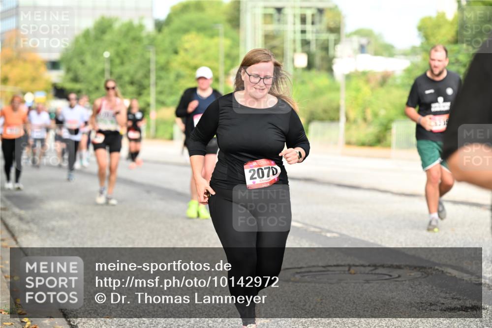 06.09.2026 - CURREX Alsterlauf Dr. Thomas Lammeyer http://msf.ph/oto/10142972 06.09.2026 10:13:03 Laufen 207 meine-sportfotos.de