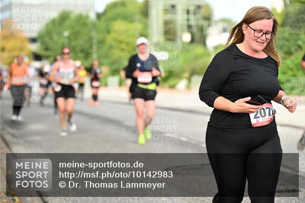 06.09.2026 - CURREX Alsterlauf Dr. Thomas Lammeyer http://msf.ph/oto/10142983 06.09.2026 10:13:04 Laufen 207 meine-sportfotos.de