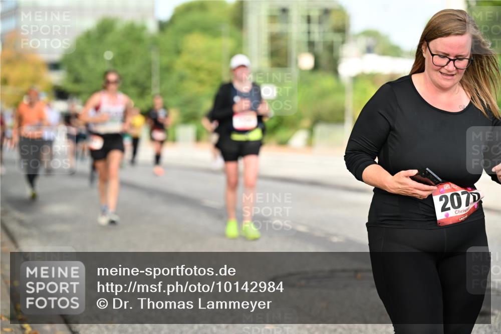 06.09.2026 - CURREX Alsterlauf Dr. Thomas Lammeyer http://msf.ph/oto/10142984 06.09.2026 10:13:04 Laufen 207, 520 meine-sportfotos.de