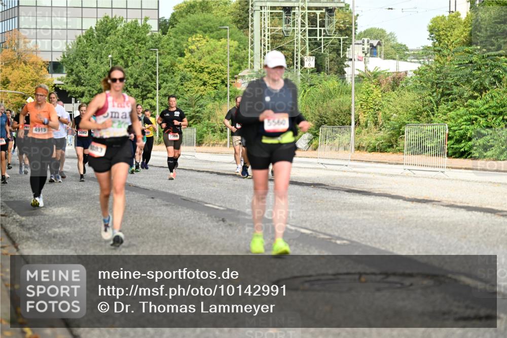 06.09.2026 - CURREX Alsterlauf Dr. Thomas Lammeyer http://msf.ph/oto/10142991 06.09.2026 10:13:05 Laufen 2911, 4915, 5082, 1183, 2368, 5560 meine-sportfotos.de