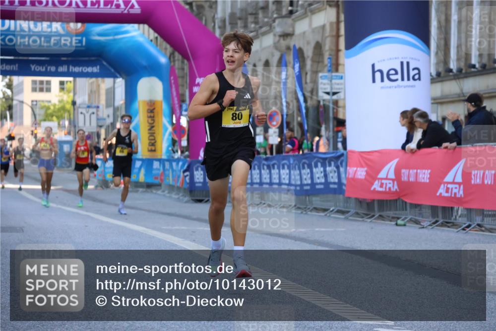 06.09.2026 - CURREX Alsterlauf Strokosch-Dieckow http://msf.ph/oto/10143012 06.09.2026 11:16:07 Ziel 80 meine-sportfotos.de