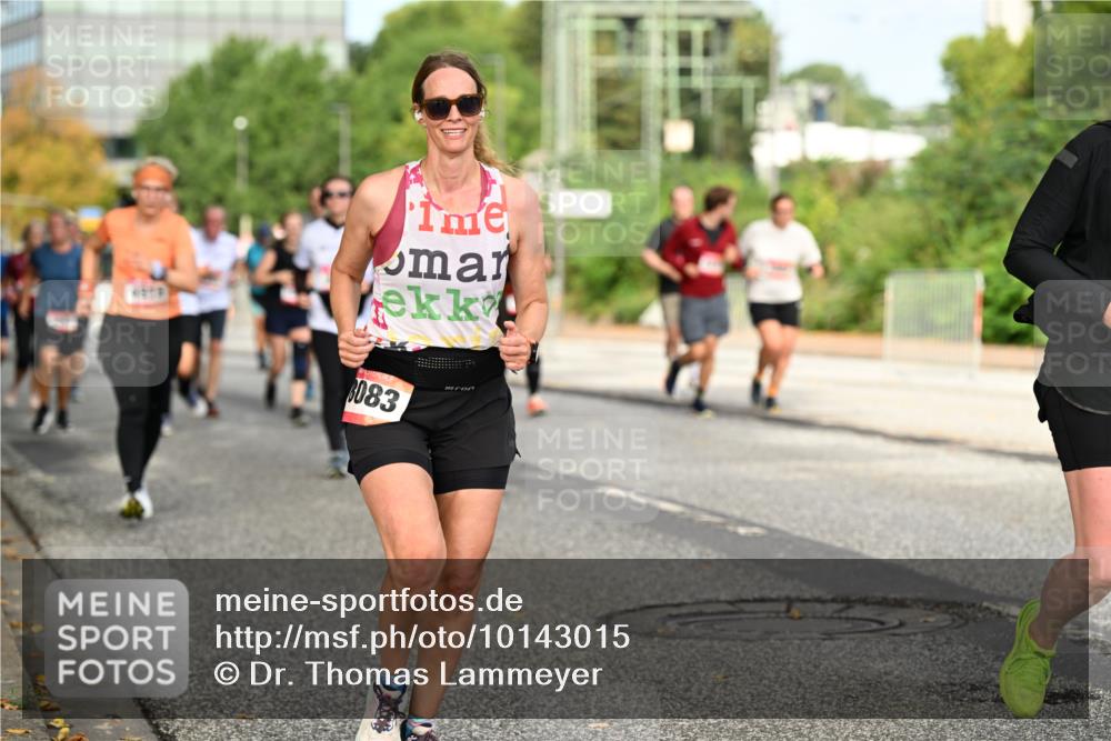 06.09.2026 - CURREX Alsterlauf Dr. Thomas Lammeyer http://msf.ph/oto/10143015 06.09.2026 10:13:07 Laufen 083 meine-sportfotos.de