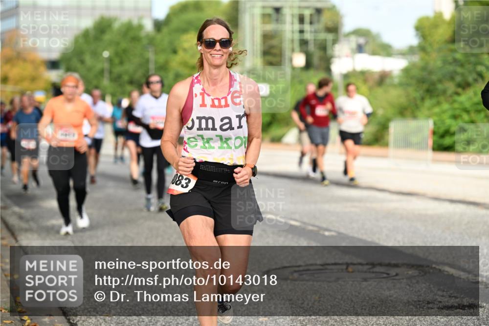 06.09.2026 - CURREX Alsterlauf Dr. Thomas Lammeyer http://msf.ph/oto/10143018 06.09.2026 10:13:07 Laufen 083 meine-sportfotos.de