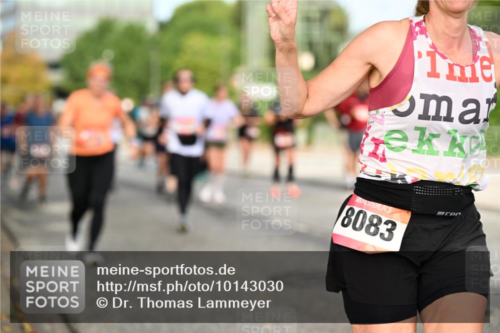 06.09.2026 - CURREX Alsterlauf Dr. Thomas Lammeyer http://msf.ph/oto/10143030 06.09.2026 10:13:08 Laufen 8083 meine-sportfotos.de