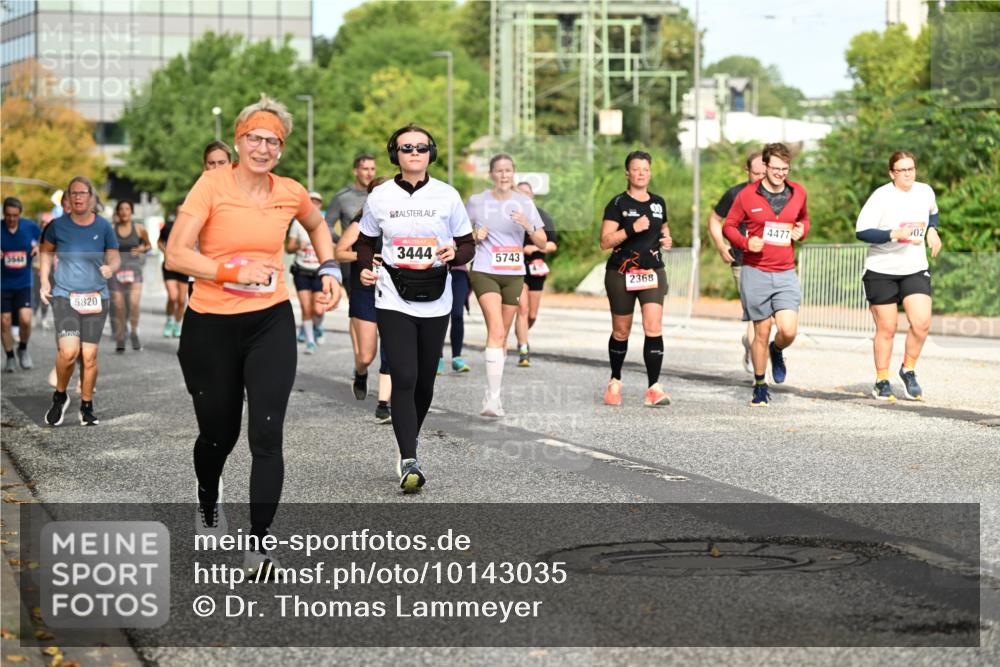 06.09.2026 - CURREX Alsterlauf Dr. Thomas Lammeyer http://msf.ph/oto/10143035 06.09.2026 10:13:09 Laufen 3648, 5820, 3444, 5743, 2368, 02, 4477 meine-sportfotos.de
