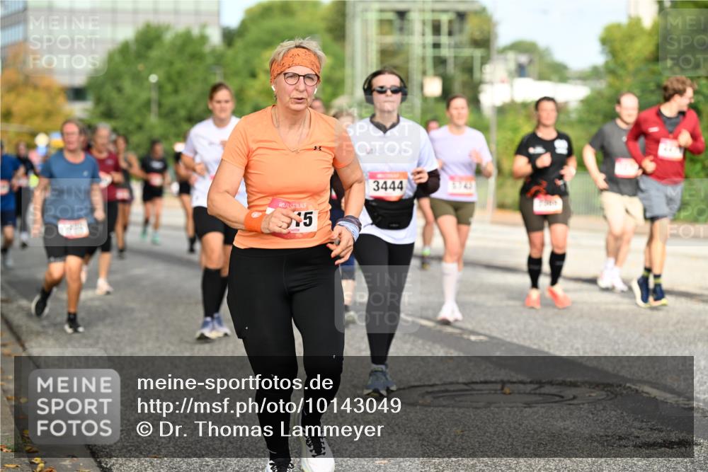 06.09.2026 - CURREX Alsterlauf Dr. Thomas Lammeyer http://msf.ph/oto/10143049 06.09.2026 10:13:10 Laufen 15, 3444, 374 meine-sportfotos.de