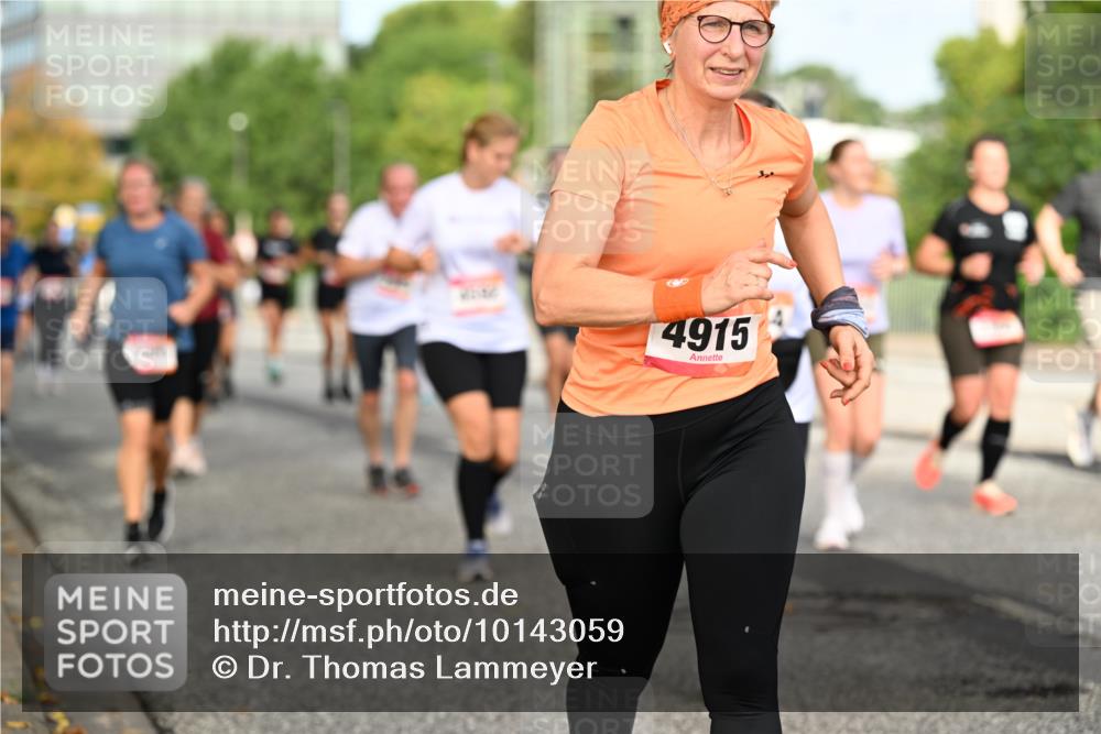 06.09.2026 - CURREX Alsterlauf Dr. Thomas Lammeyer http://msf.ph/oto/10143059 06.09.2026 10:13:11 Laufen 4915 meine-sportfotos.de