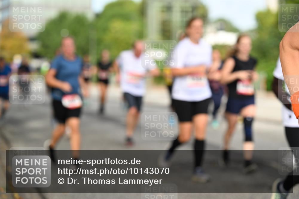 06.09.2026 - CURREX Alsterlauf Dr. Thomas Lammeyer http://msf.ph/oto/10143070 06.09.2026 10:13:12 Laufen  meine-sportfotos.de