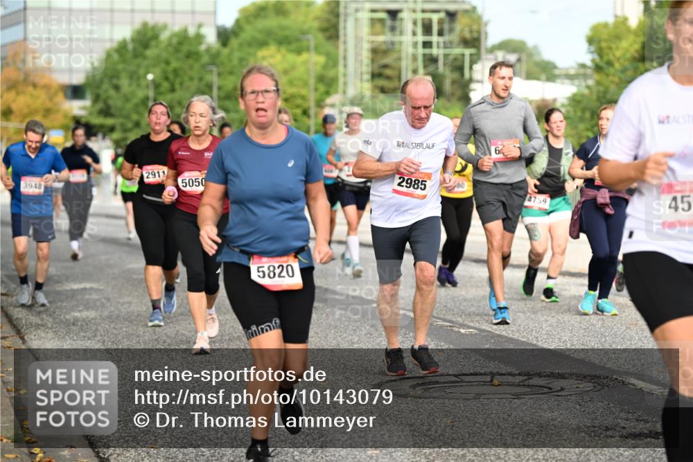 06.09.2026 - CURREX Alsterlauf Dr. Thomas Lammeyer http://msf.ph/oto/10143079 06.09.2026 10:13:14 Laufen 3948, 2911, 5050, 5820, 2985, 80, 4759, 45 meine-sportfotos.de