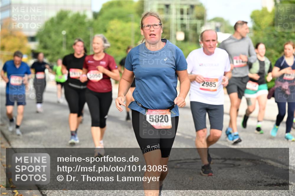 06.09.2026 - CURREX Alsterlauf Dr. Thomas Lammeyer http://msf.ph/oto/10143085 06.09.2026 10:13:14 Laufen 5820, 2985 meine-sportfotos.de