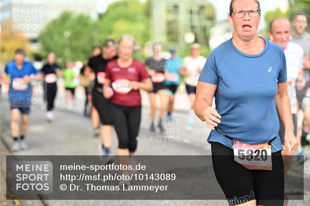 06.09.2026 - CURREX Alsterlauf Dr. Thomas Lammeyer http://msf.ph/oto/10143089 06.09.2026 10:13:15 Laufen 6, 5820 meine-sportfotos.de