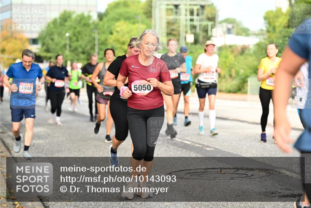 06.09.2026 - CURREX Alsterlauf Dr. Thomas Lammeyer http://msf.ph/oto/10143093 06.09.2026 10:13:16 Laufen 3948, 5050, 368 meine-sportfotos.de