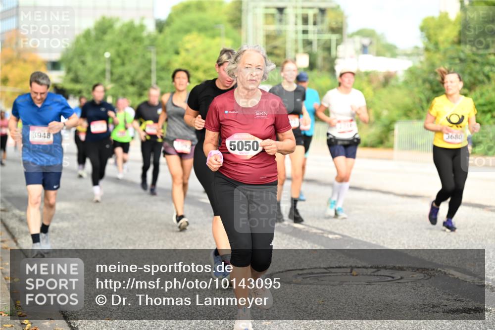 06.09.2026 - CURREX Alsterlauf Dr. Thomas Lammeyer http://msf.ph/oto/10143095 06.09.2026 10:13:16 Laufen 3948, 5050, 3680 meine-sportfotos.de
