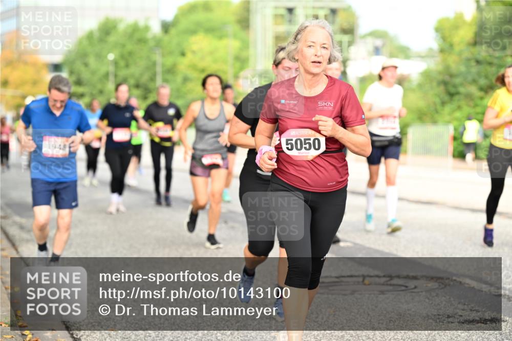 06.09.2026 - CURREX Alsterlauf Dr. Thomas Lammeyer http://msf.ph/oto/10143100 06.09.2026 10:13:16 Laufen 3943, 5050 meine-sportfotos.de