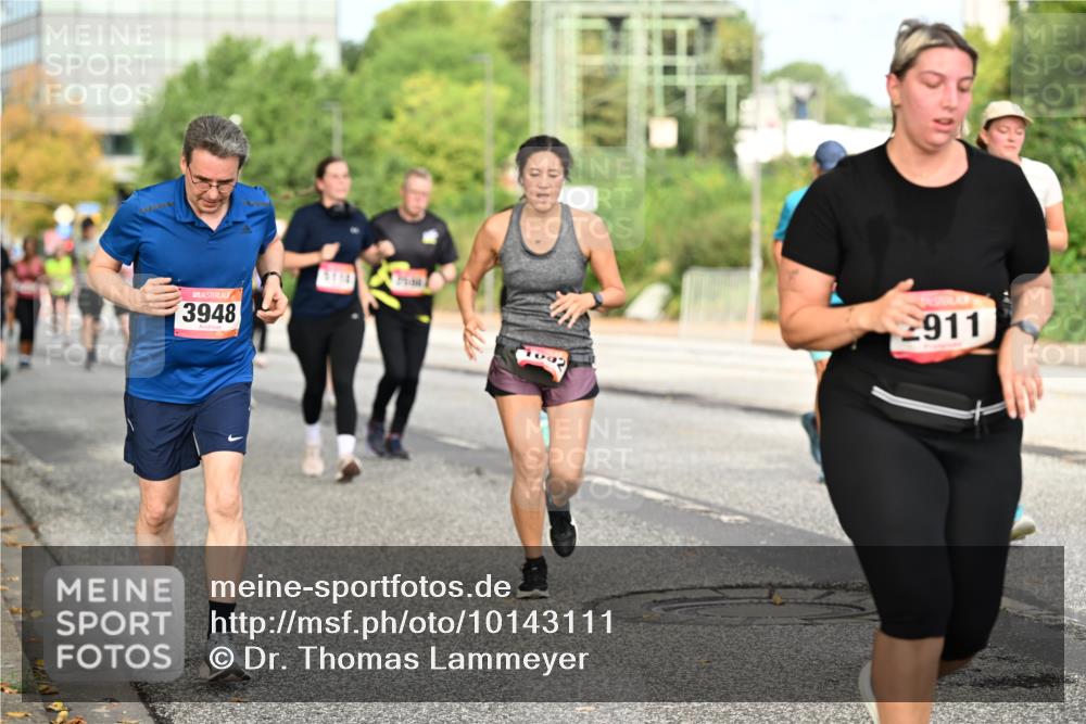 06.09.2026 - CURREX Alsterlauf Dr. Thomas Lammeyer http://msf.ph/oto/10143111 06.09.2026 10:13:17 Laufen 3948, 5110, 911 meine-sportfotos.de