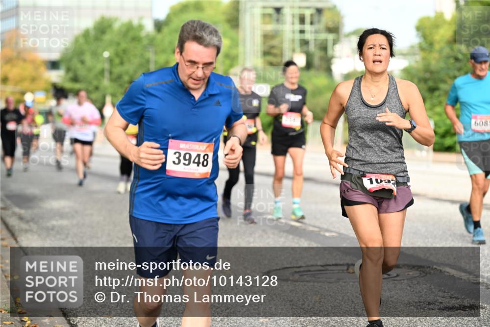 06.09.2026 - CURREX Alsterlauf Dr. Thomas Lammeyer http://msf.ph/oto/10143128 06.09.2026 10:13:19 Laufen 3948, 1039, 608 meine-sportfotos.de