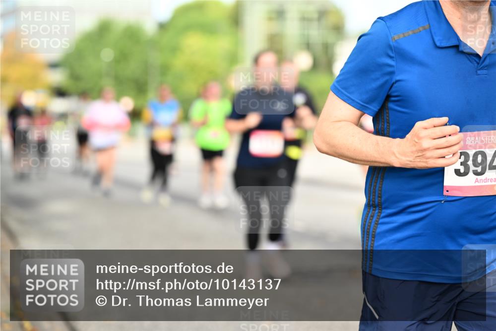 06.09.2026 - CURREX Alsterlauf Dr. Thomas Lammeyer http://msf.ph/oto/10143137 06.09.2026 10:13:20 Laufen 394 meine-sportfotos.de
