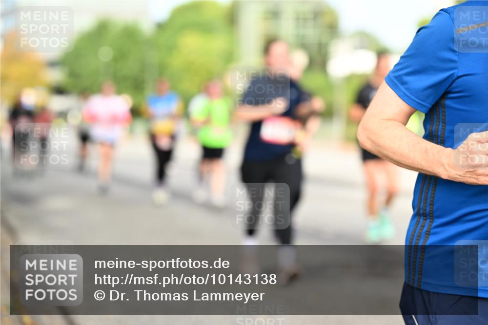 06.09.2026 - CURREX Alsterlauf Dr. Thomas Lammeyer http://msf.ph/oto/10143138 06.09.2026 10:13:20 Laufen  meine-sportfotos.de