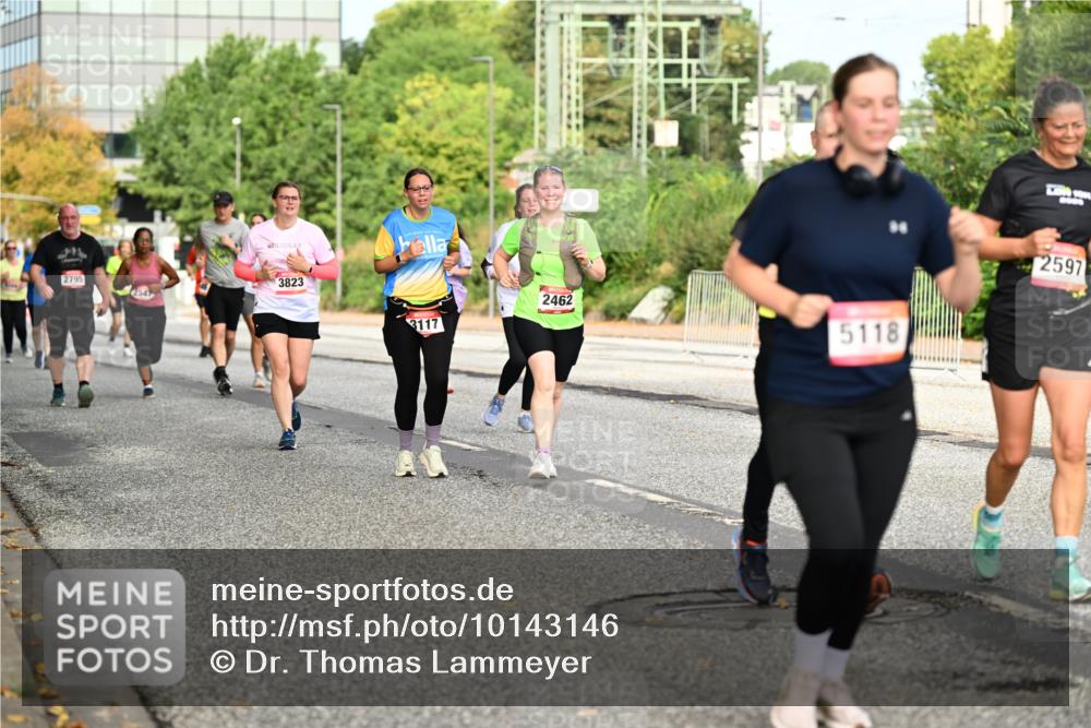 06.09.2026 - CURREX Alsterlauf Dr. Thomas Lammeyer http://msf.ph/oto/10143146 06.09.2026 10:13:21 Laufen 2795, 3823, 3117, 2462, 5118, 2597 meine-sportfotos.de