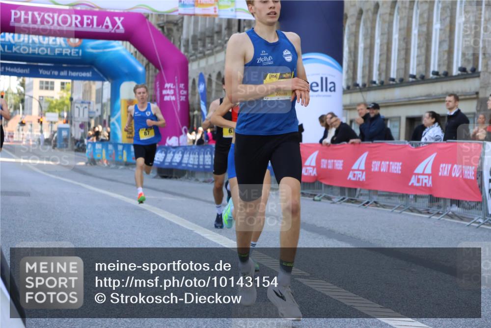 06.09.2026 - CURREX Alsterlauf Strokosch-Dieckow http://msf.ph/oto/10143154 06.09.2026 11:16:16 Ziel 62, 63, 71, 78, 80, 86, 87 meine-sportfotos.de