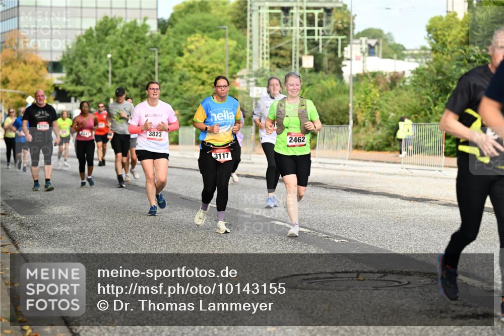 06.09.2026 - CURREX Alsterlauf Dr. Thomas Lammeyer http://msf.ph/oto/10143155 06.09.2026 10:13:22 Laufen 2795, 3823, 3117, 2462 meine-sportfotos.de