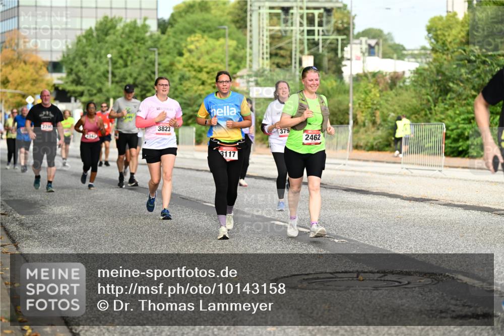 06.09.2026 - CURREX Alsterlauf Dr. Thomas Lammeyer http://msf.ph/oto/10143158 06.09.2026 10:13:22 Laufen 2795, 3823, 3117, 379, 2462 meine-sportfotos.de