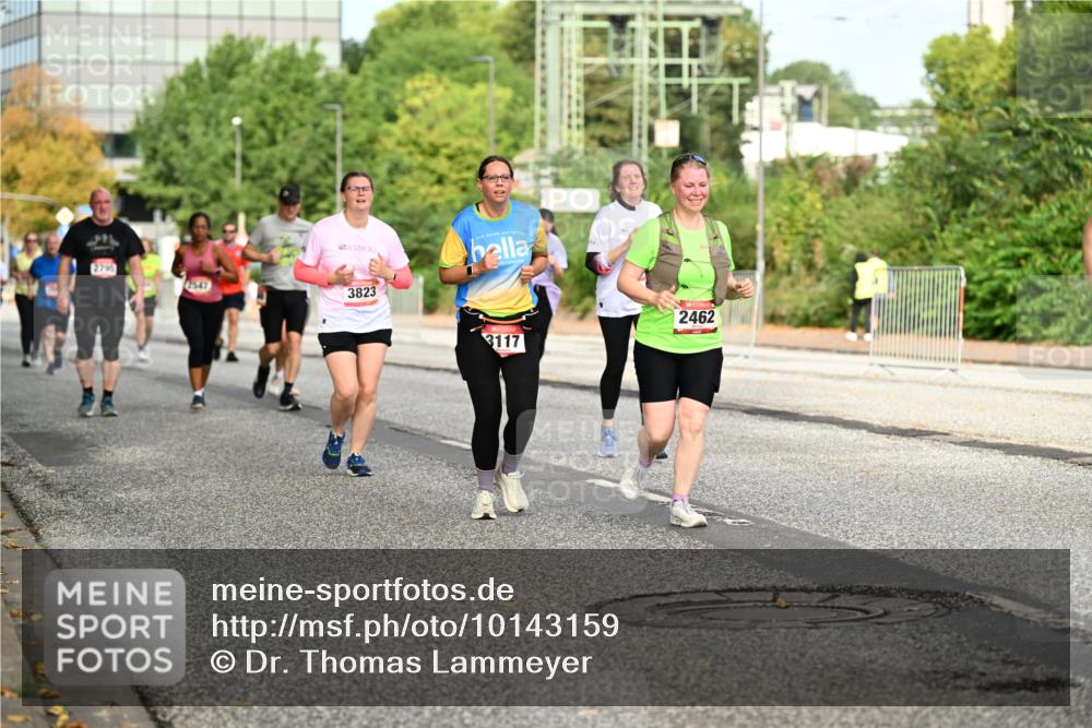 06.09.2026 - CURREX Alsterlauf Dr. Thomas Lammeyer http://msf.ph/oto/10143159 06.09.2026 10:13:22 Laufen 2547, 3823, 3117, 2462 meine-sportfotos.de