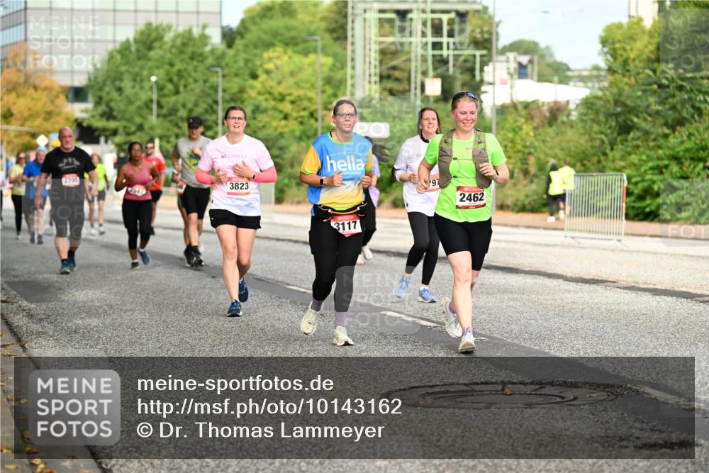 06.09.2026 - CURREX Alsterlauf Dr. Thomas Lammeyer http://msf.ph/oto/10143162 06.09.2026 10:13:23 Laufen 2795, 3823, 97, 2462, 3117 meine-sportfotos.de