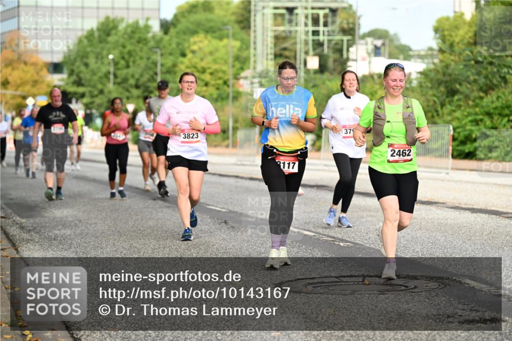06.09.2026 - CURREX Alsterlauf Dr. Thomas Lammeyer http://msf.ph/oto/10143167 06.09.2026 10:13:23 Laufen 3823, 117, 379, 2462 meine-sportfotos.de