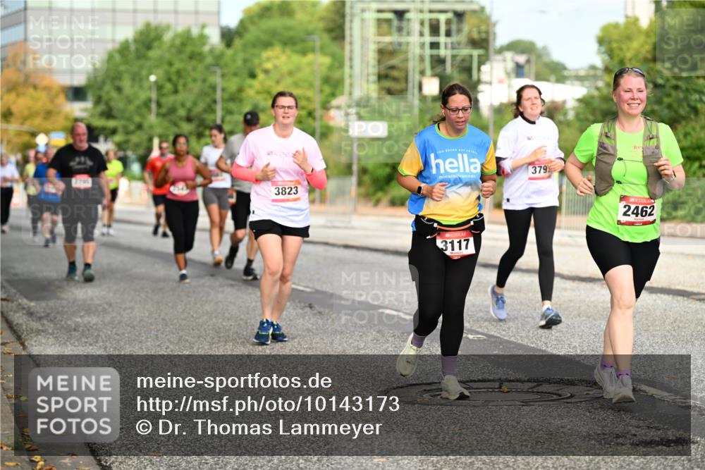 06.09.2026 - CURREX Alsterlauf Dr. Thomas Lammeyer http://msf.ph/oto/10143173 06.09.2026 10:13:24 Laufen 3823, 379, 3117, 2462 meine-sportfotos.de