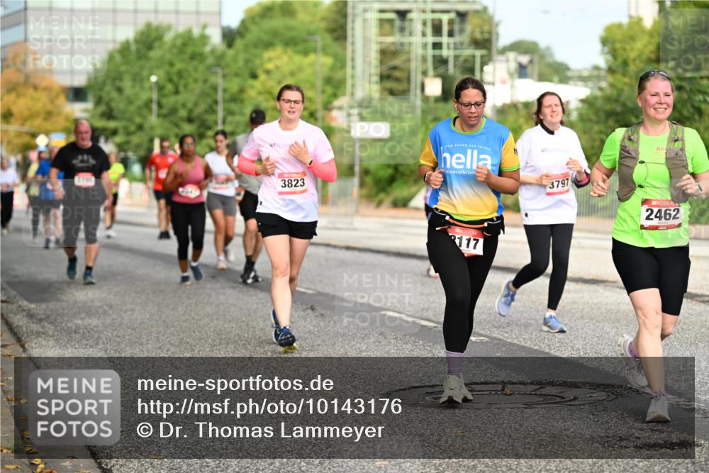 06.09.2026 - CURREX Alsterlauf Dr. Thomas Lammeyer http://msf.ph/oto/10143176 06.09.2026 10:13:24 Laufen 2766, 3823, 117, 3797, 2462 meine-sportfotos.de